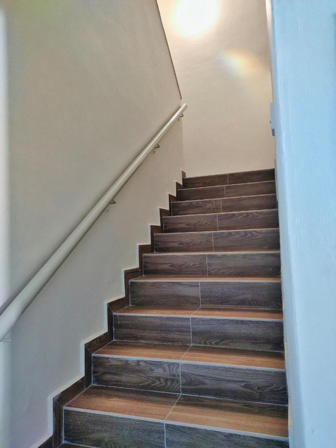 Semi-Detached, Up To 21 Pax, 4 Bedrooms, 3 Bathrooms, 4 Car Parks By Star Home Bayan Lepas Exterior photo